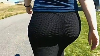 Mom And I Got A Big Ass Wedgie Leggings In Public.
