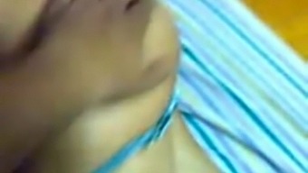 A Beautiful Kerala Aunt'S Cute And Pussy Show Was Captured By Her Bf.