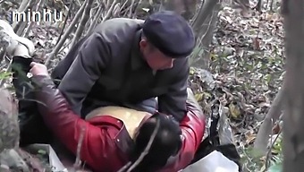 A Japanese Old Slut In The Wood Wento.Gl/Tzduzu